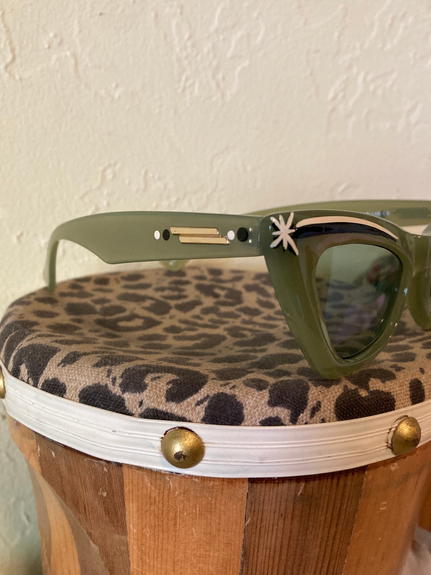 Pinstriped sunnies
