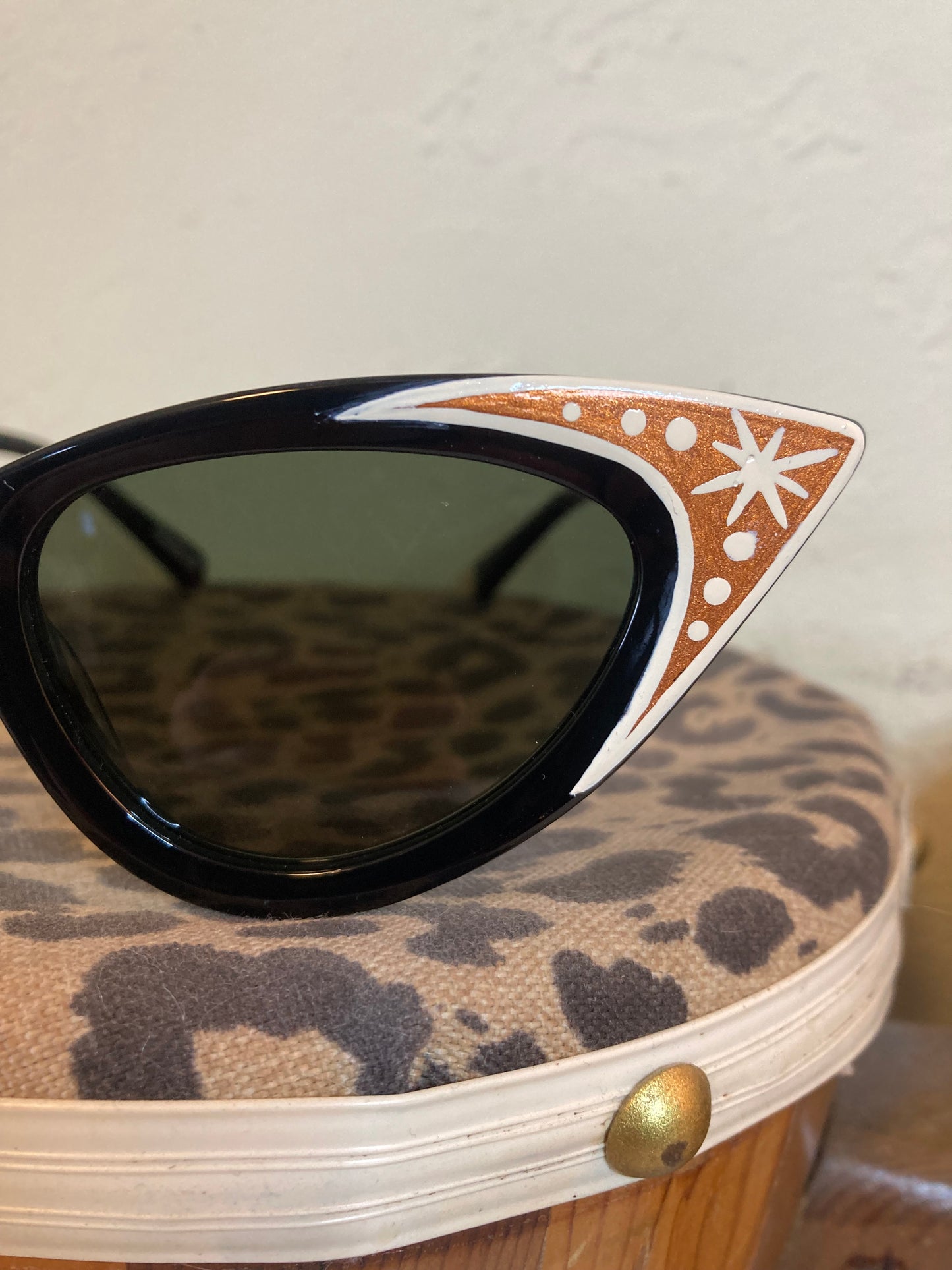 Tres Noir Sunnies