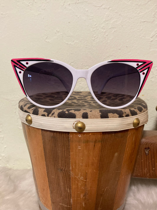 Pinstriped sunnies