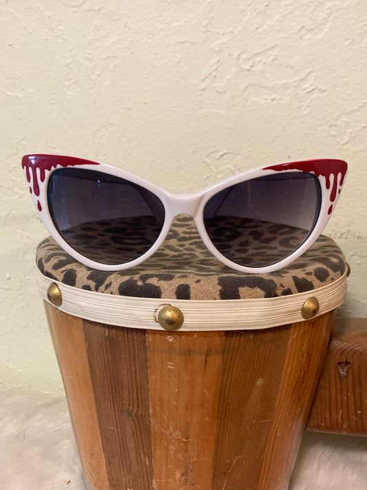 Pinstriped sunnies