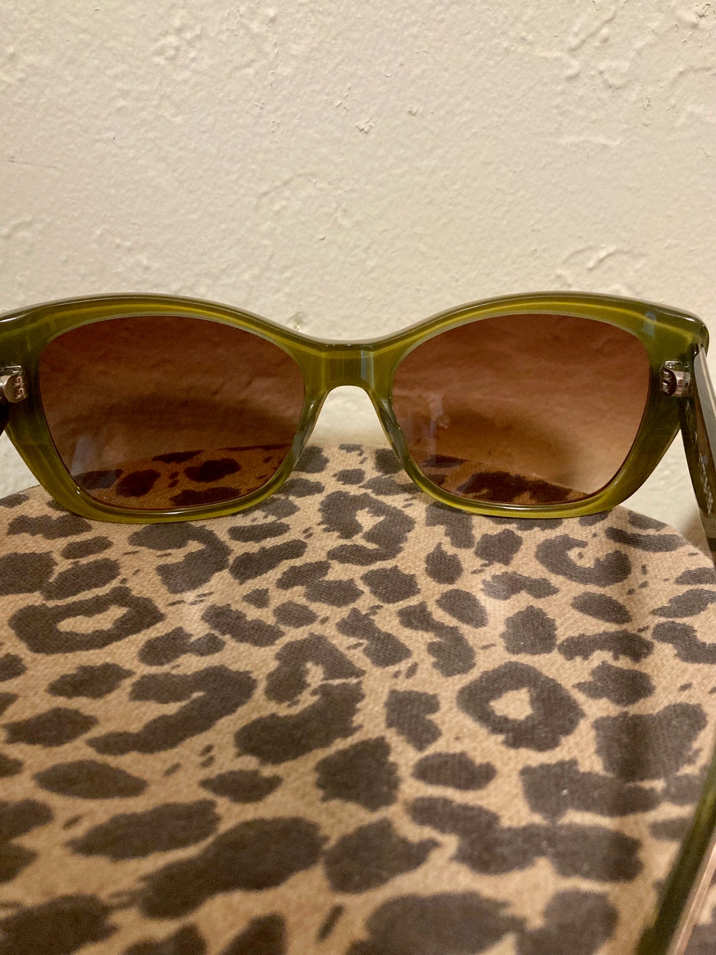 Tres Noir Sunnies