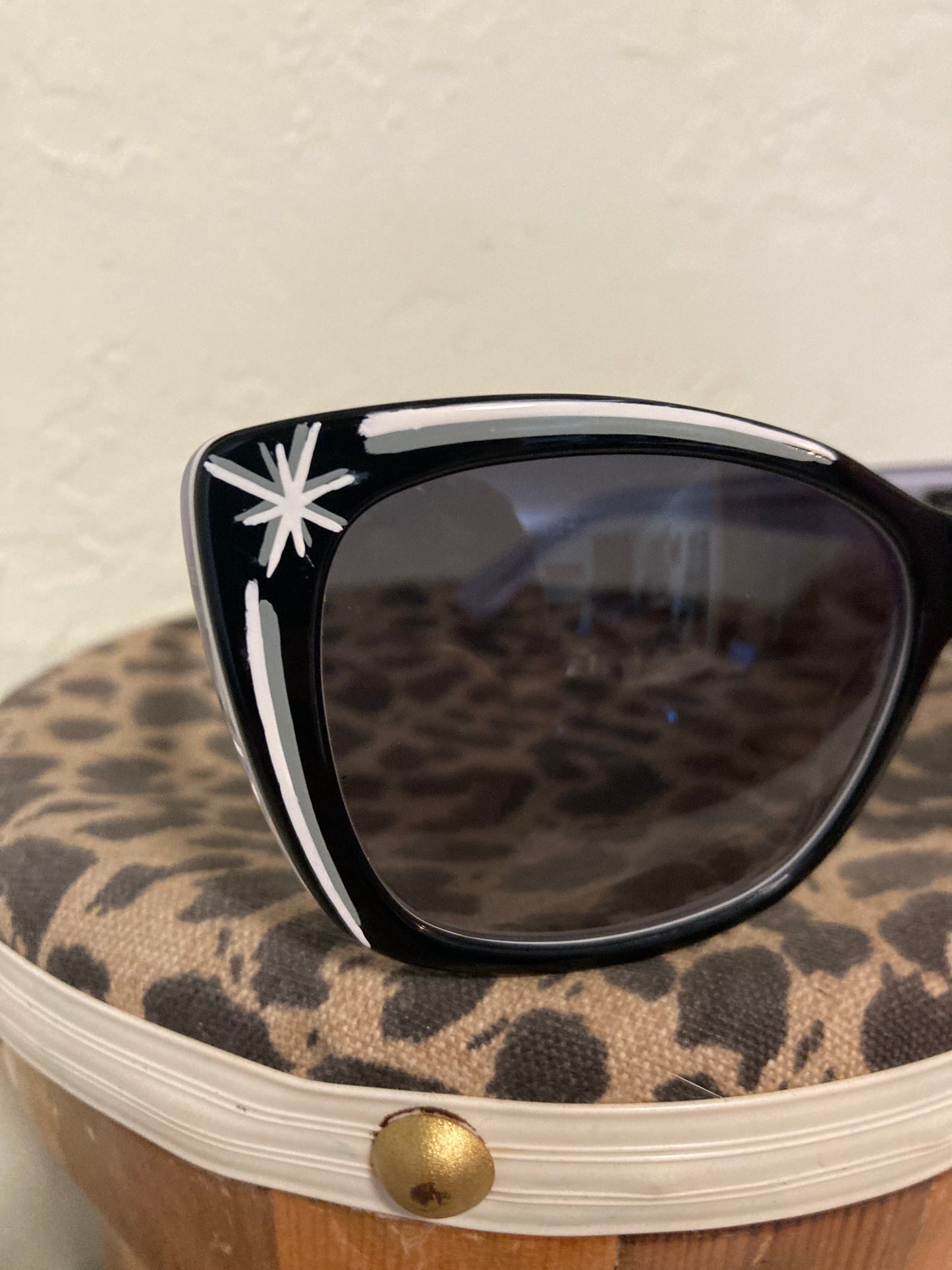 Tres Noir Sunnies